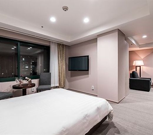 New Hilltop Hotel