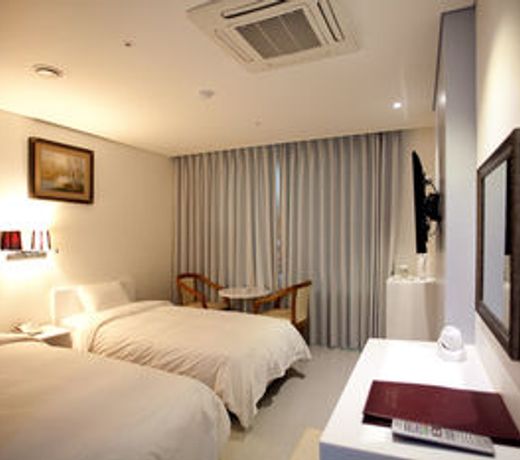 Dong Seoul Hotel