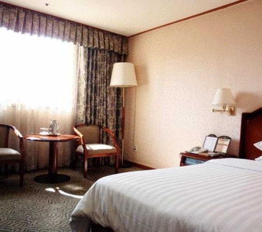 Hamilton Hotel
