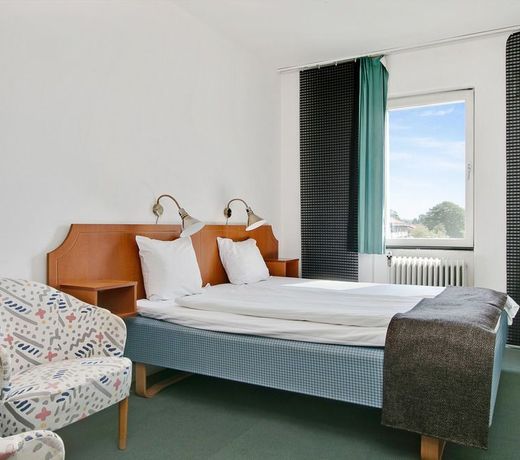 First Hotel Brommaplan