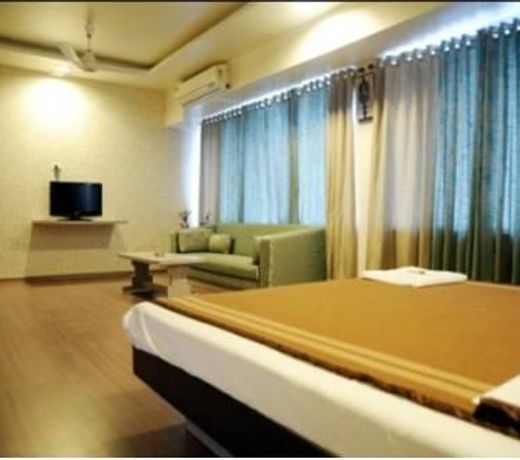 Treebo Trend Hotel Dua Continental