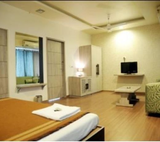 Treebo Trend Hotel Dua Continental