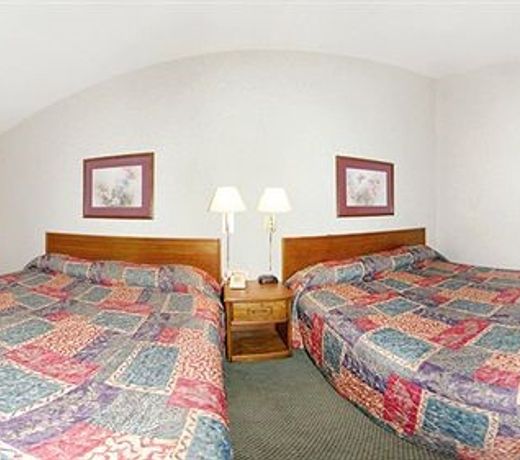 ECONO LODGE BLOOMINGTON