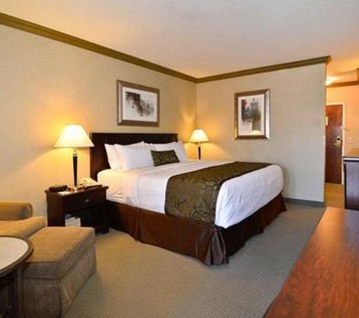 Best Western Plus Brookside Inn