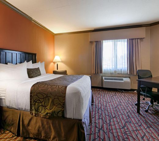 Best Western Plus Brookside Inn