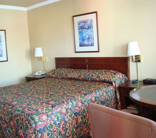 Heritage Inn