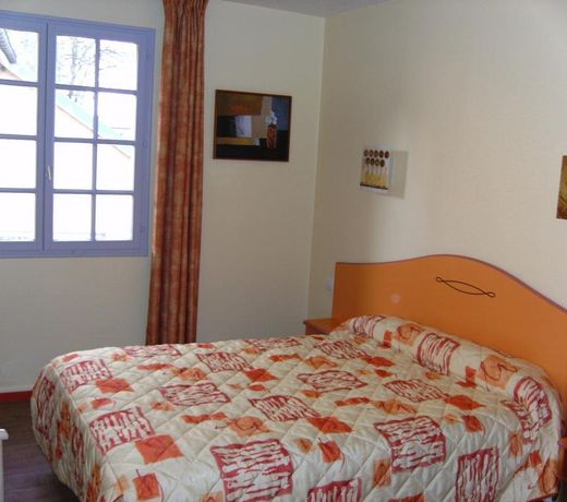 LOGIS FERNOUX-COUTENET