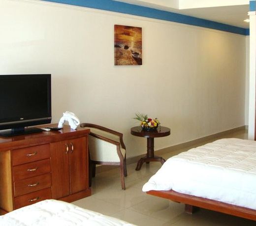 AMADOR OCEAN VIEW HOTEL & SUITES