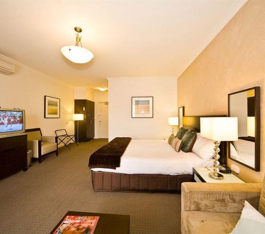 Best Western Plus Hovell Tree Inn