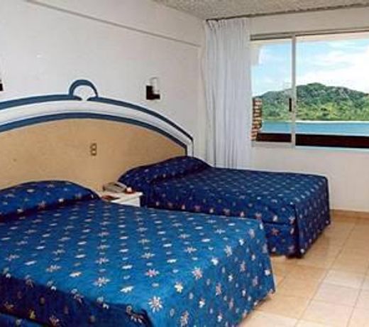 Las Flores Beach Resort