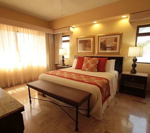 Torres Mazatlan Condominiums