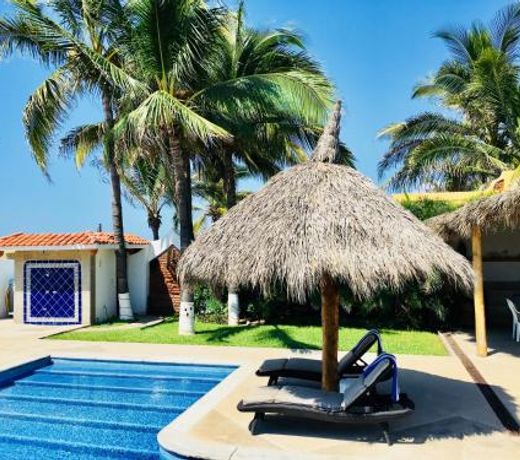 EL SOL LA VIDA BEACH FRONT RESORT