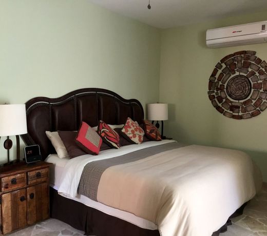 EL SOL LA VIDA BEACH FRONT RESORT