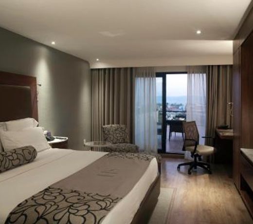HS HOTSSON Hotel Leon