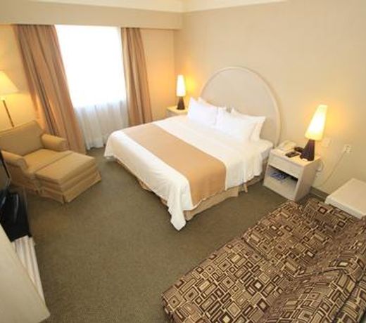 Holiday Inn Leon-Convention Center, an IHG Hotel