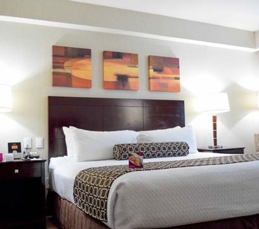 Crowne Plaza Leon, an IHG Hotel