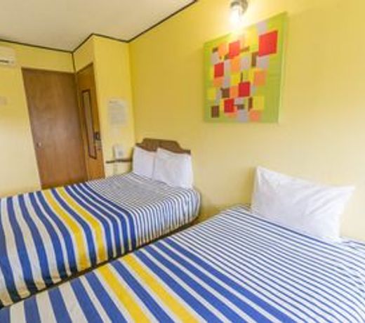 Hotel Mateos 1215