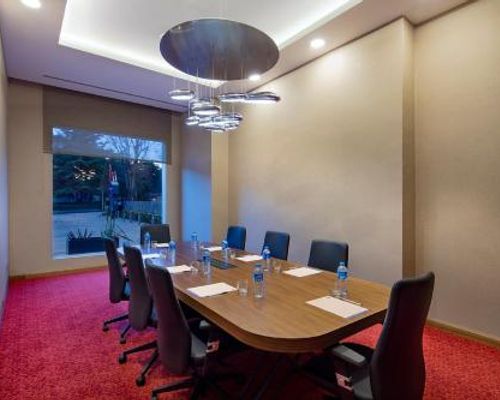 Hampton by Hilton Istanbul Atakoy - Бакыркёй - фото 19