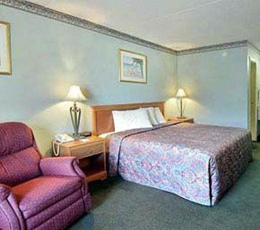 Days Inn by Wyndham Destin