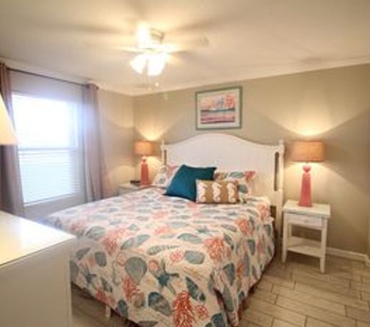 Pelican Beach Resort and Conference Center