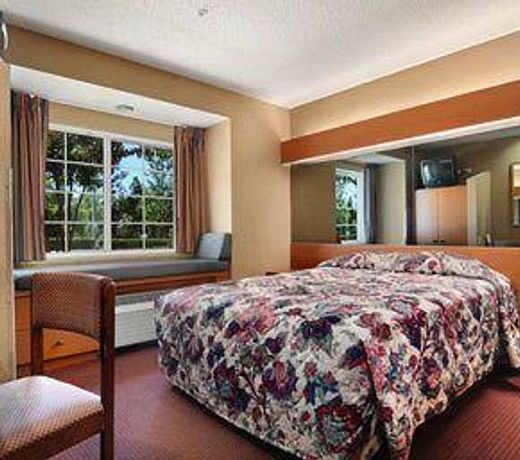 Sleep Inn & Suites