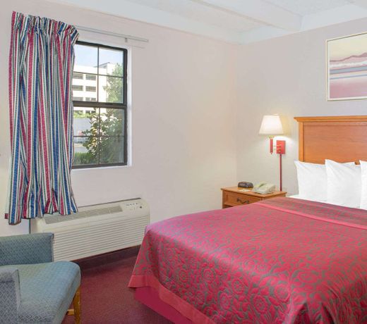 Days Inn by Wyndham Tallahassee University Center