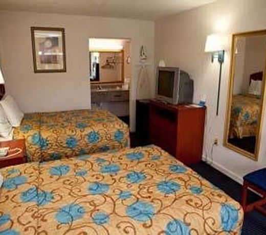 Days Inn by Wyndham Tallahassee-Government Center