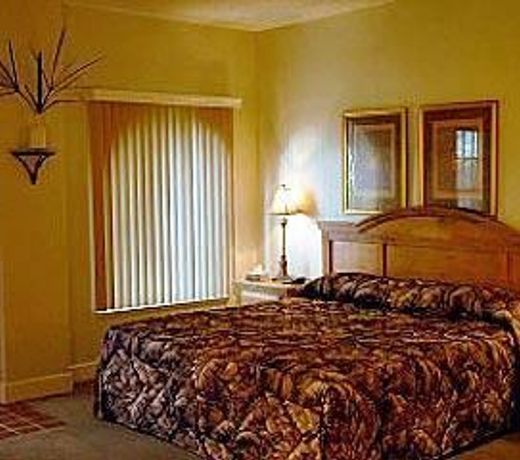 The Inn at Camachee Harbor