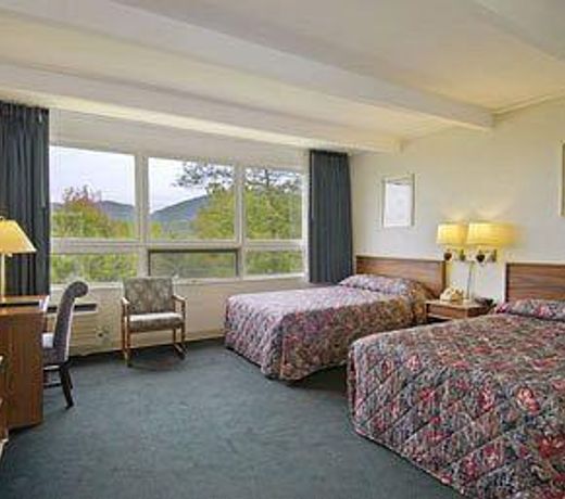 Travelodge by Wyndham Lake George NY