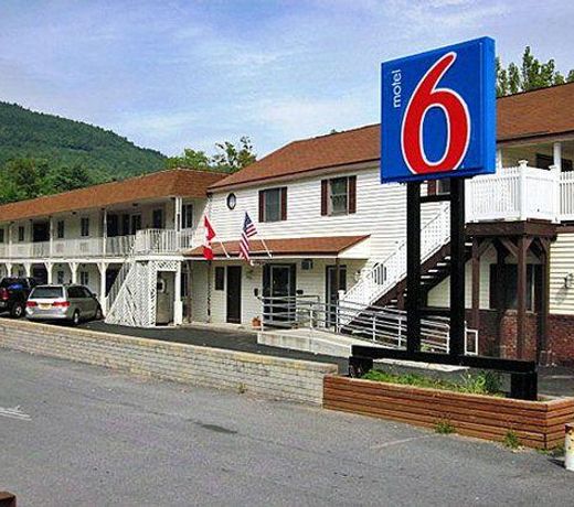 Motel 6 Lake George