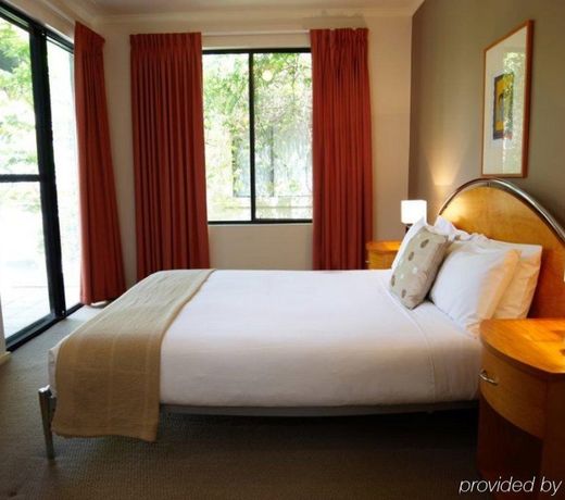 RNR Serviced Apartments Adelaide - Sturt St