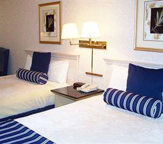 OYO Hotel Hershey - 2 Miles from Hershey Park 3 Miles Hershey Medical Center