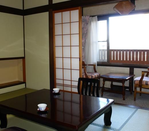 Hidatakayama Futarishizuka Hakuun