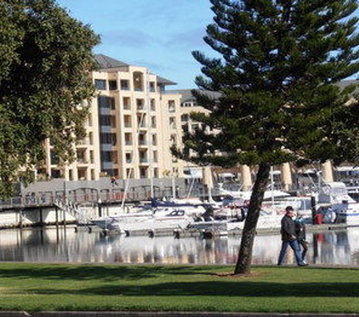 Haven Marina Motel