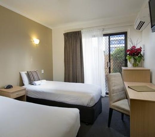 Haven Marina Motel