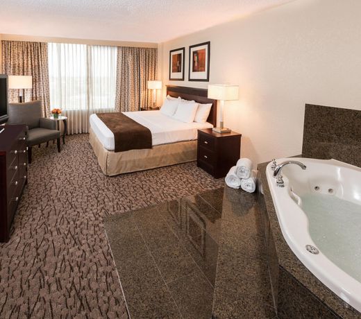 DoubleTree by Hilton Lafayette