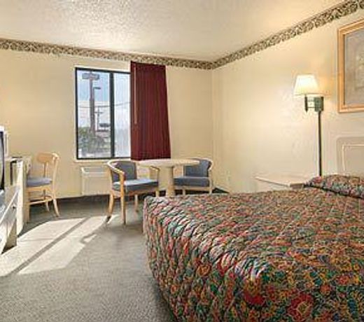 Super 8 by Wyndham Lafayette LA