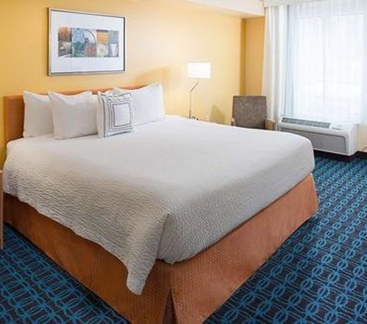 Fairfield Inn & Suites by Marriott Lafayette South