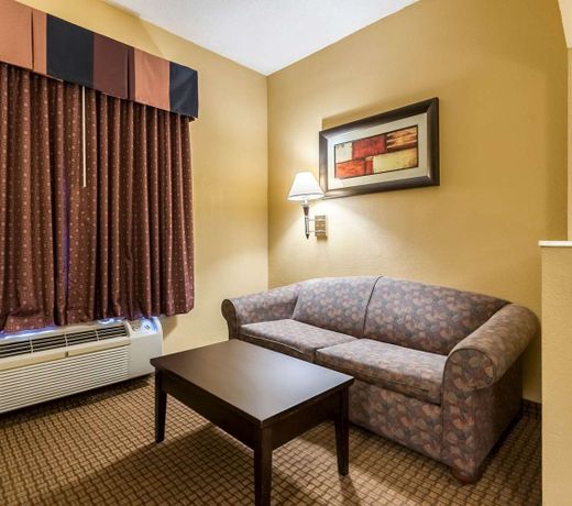 Quality Inn & Suites Lafayette