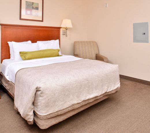 Candlewood Suites Lafayette, an IHG Hotel