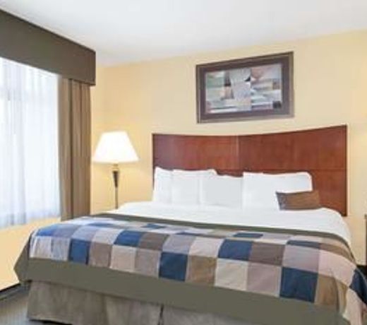 Wingate by Wyndham Lafayette Airport