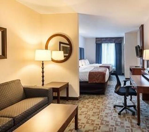 Comfort Suites Oil Center