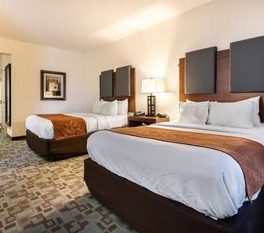 Comfort Suites Oil Center