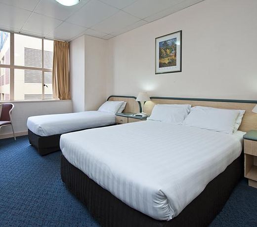 Adelaide Riviera Hotel