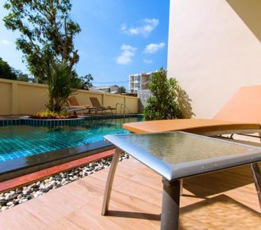 Airport Beach Hotel Phuket - SHA Extra Plus