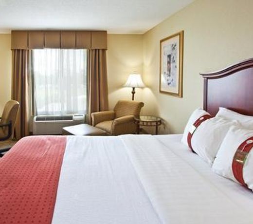 Holiday Inn Hotel & Suites Lake City, an IHG Hotel