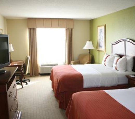 Holiday Inn Hotel & Suites Lake City, an IHG Hotel