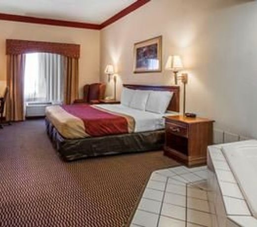 Econo Lodge Inn & Suites - Marianna