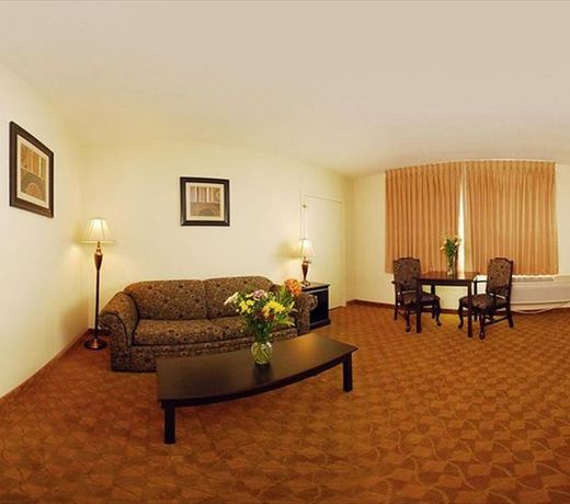 Hollies Hotel & Suites