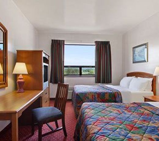 Red Roof Inn & Suites Newburgh - Stewart Airport